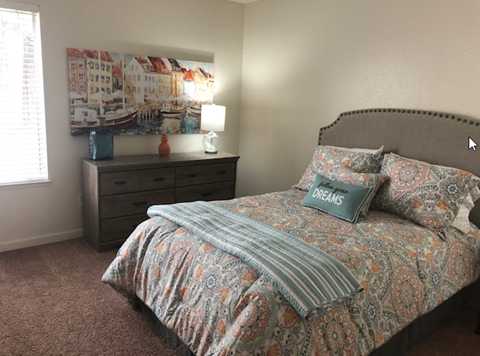 The Redwoods Apartments - Bedroom